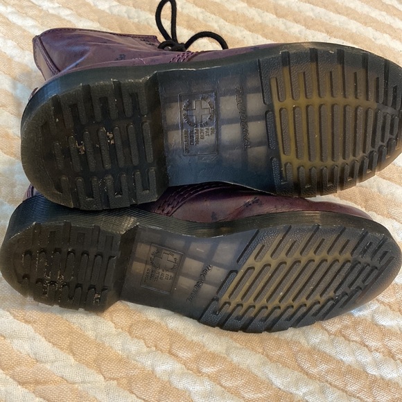 Dr Martens Limited Edition Floral Boot - Picture 6 of 10